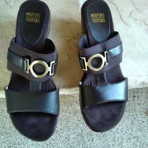 Mootsie Tootsie Sandals